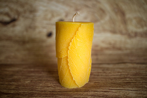 Bougie feuilles 9.5 cm BIO